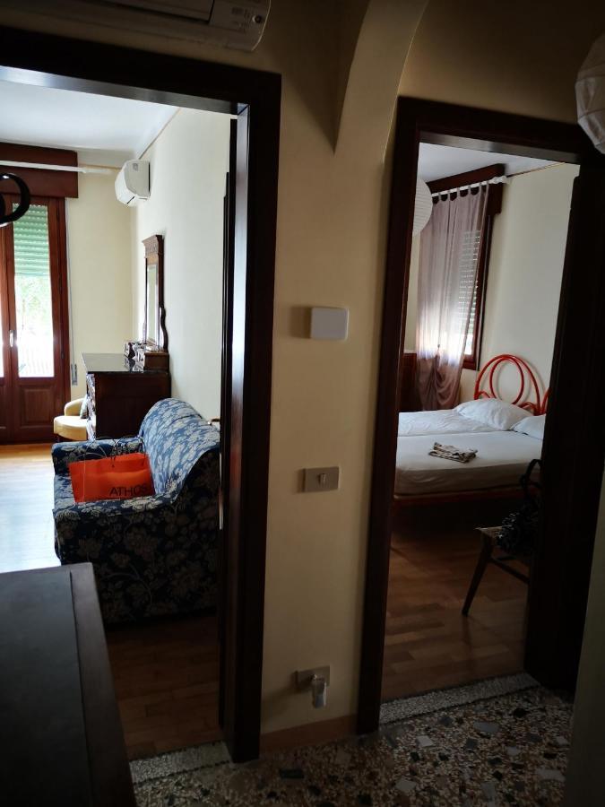 Lido Di Venezia Mare E Cinema Apartment Luaran gambar